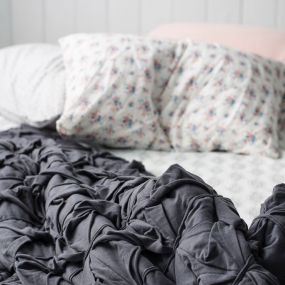 Guía para doblar y guardar la ropa de cama